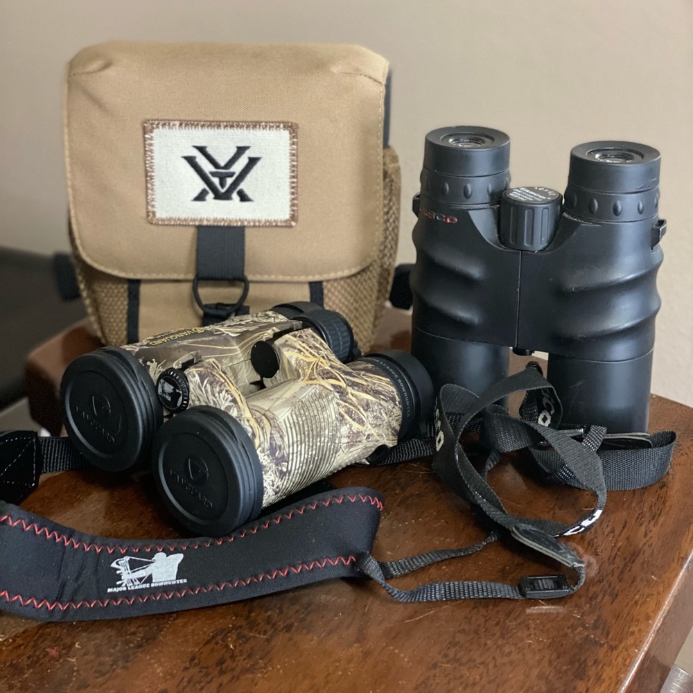 Camo Hunting Binoculars 10x42 and Vortex Bino